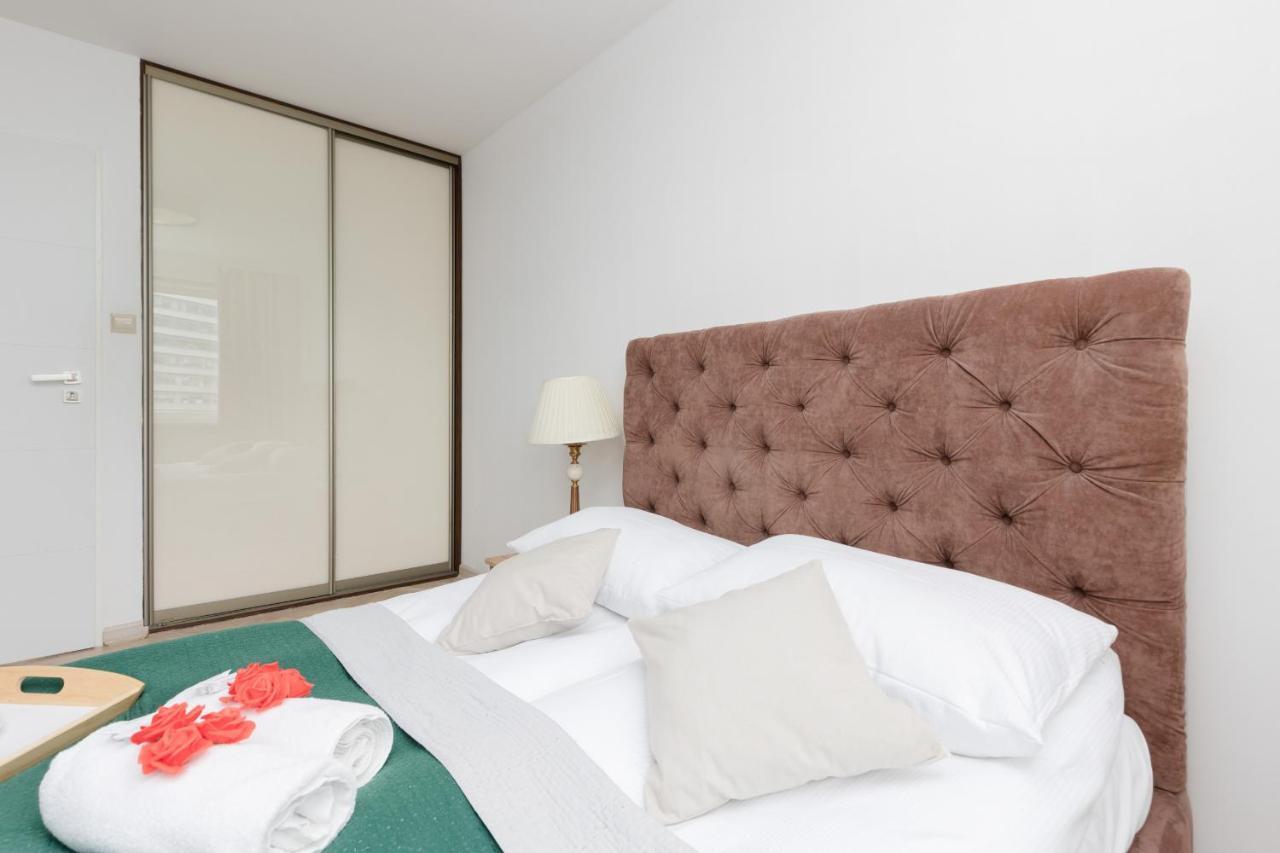 Zlota Apartment Center Of Warsaw By Noclegi Renters Екстериор снимка